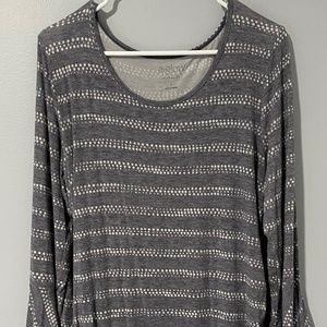 A Glow Grey and White Bell 3/4 Sleeve Maternity Shirt